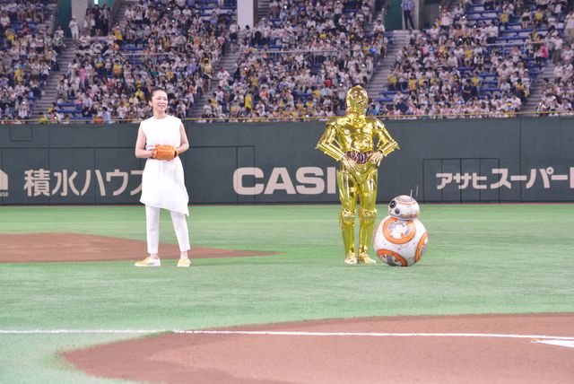 カイロ・レン＆ストームトルーパーが野球場を悪に染めようと登場！「スター・ウォーズナイター」（11枚目）