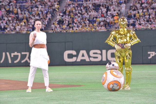 カイロ・レン＆ストームトルーパーが野球場を悪に染めようと登場！「スター・ウォーズナイター」（12枚目）