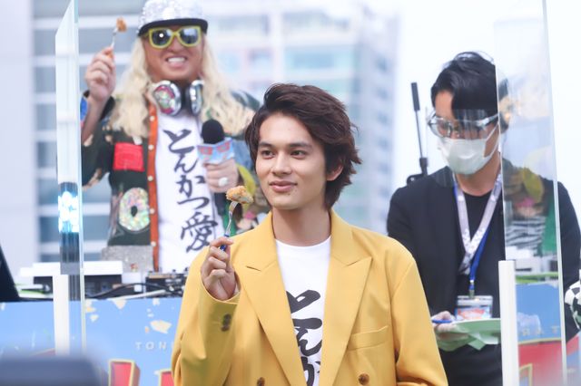 北村匠海、山本舞香、伊藤健太郎ら渋谷に集結！映画『とんかつDJアゲ太郎』イベント（19枚目）