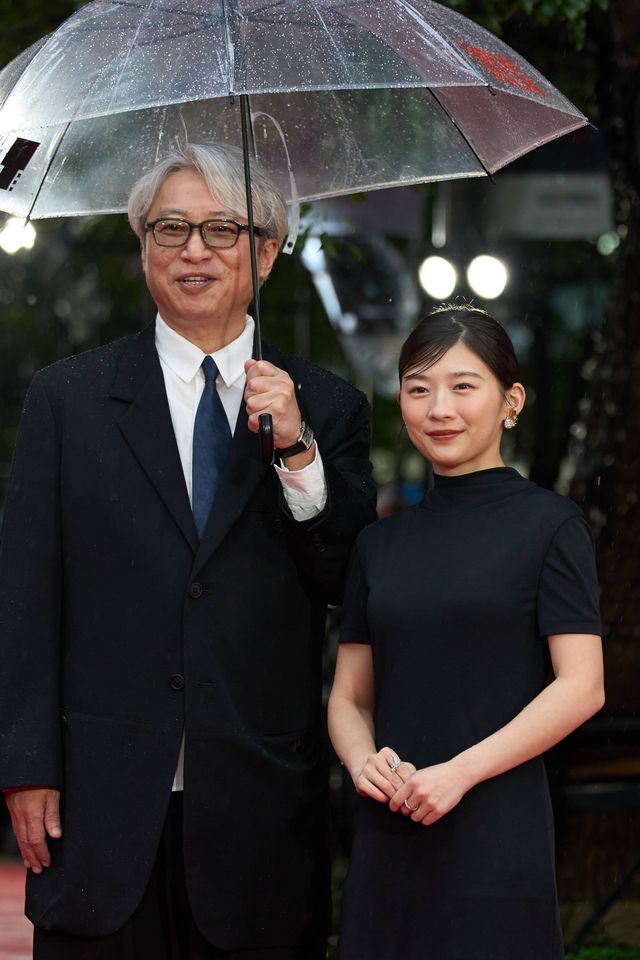 伊藤沙莉、笑顔でレッドカーペットに登場（3枚目）