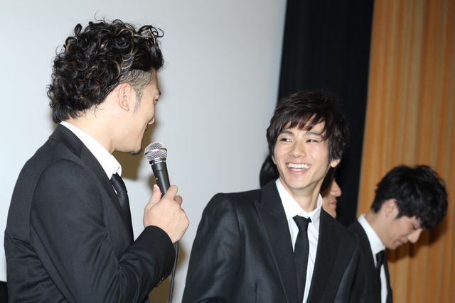 山田裕貴、高岡奏輔ら出席！映画『闇金ドッグス』初日舞台あいさつフォトギャラリー：フォトギャラリー