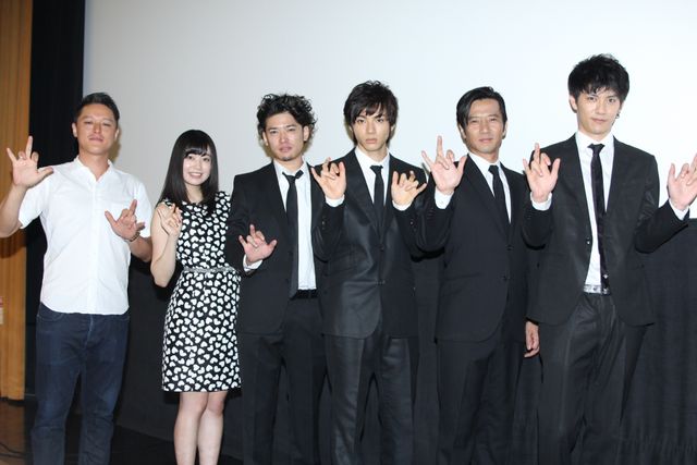 山田裕貴、高岡奏輔ら出席！映画『闇金ドッグス』初日舞台あいさつフォトギャラリー（3枚目）