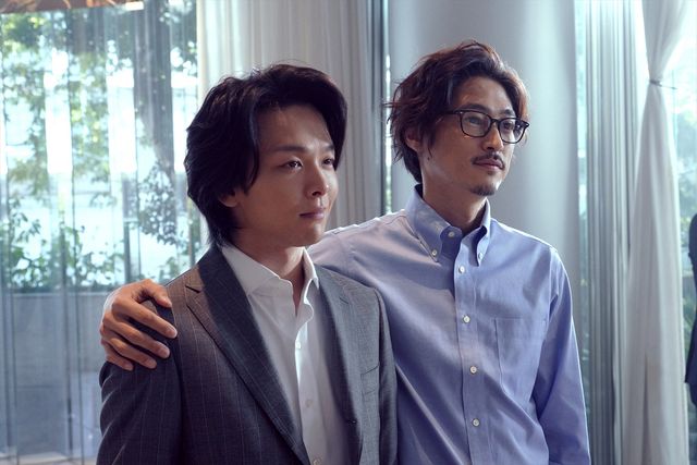 中村倫也＆窪塚洋介がほほ笑む…『ファーストラヴ』場面カット＜全10枚＞：フォトギャラリー