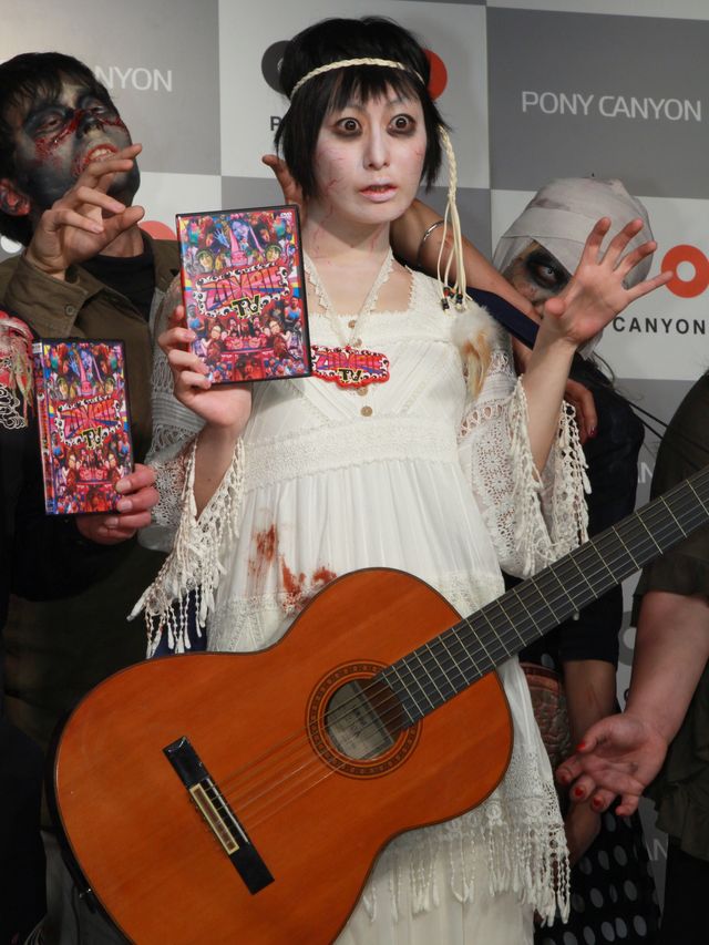 鳥居みゆき、ゾンビ軍団と共演！　フォトギャラリー（2枚目）