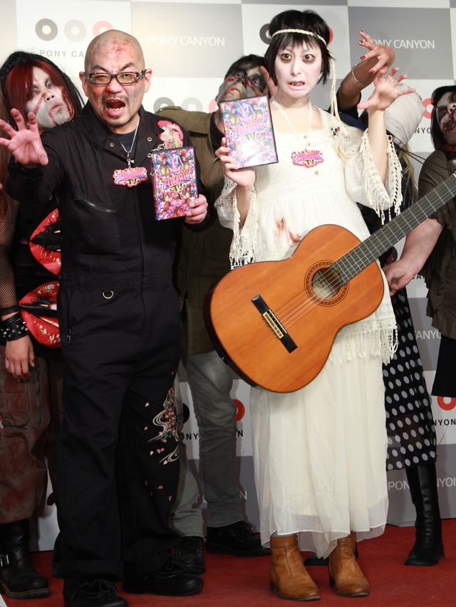 鳥居みゆき、ゾンビ軍団と共演！　フォトギャラリー（5枚目）