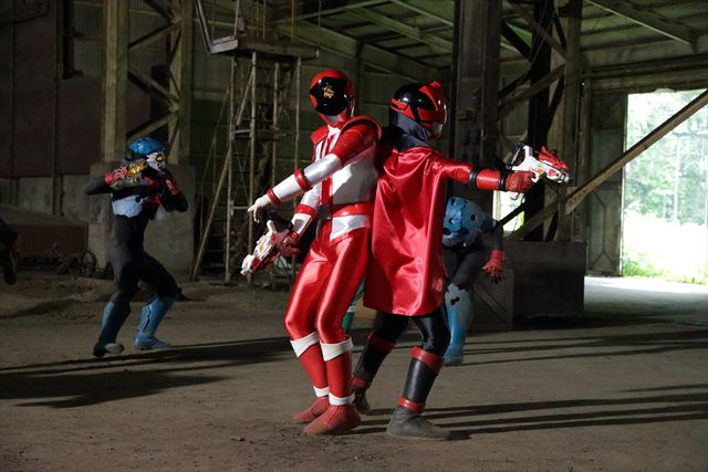 「快盗戦隊ルパンレンジャー＋警察戦隊パトレンジャー　究極の変合体！」より（14枚目）