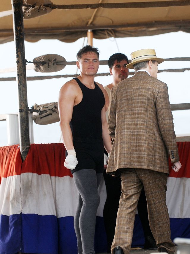 「ボードウォーク・エンパイア　欲望の街」撮影現場でのデヴィン・ハージェスさん（3枚目）