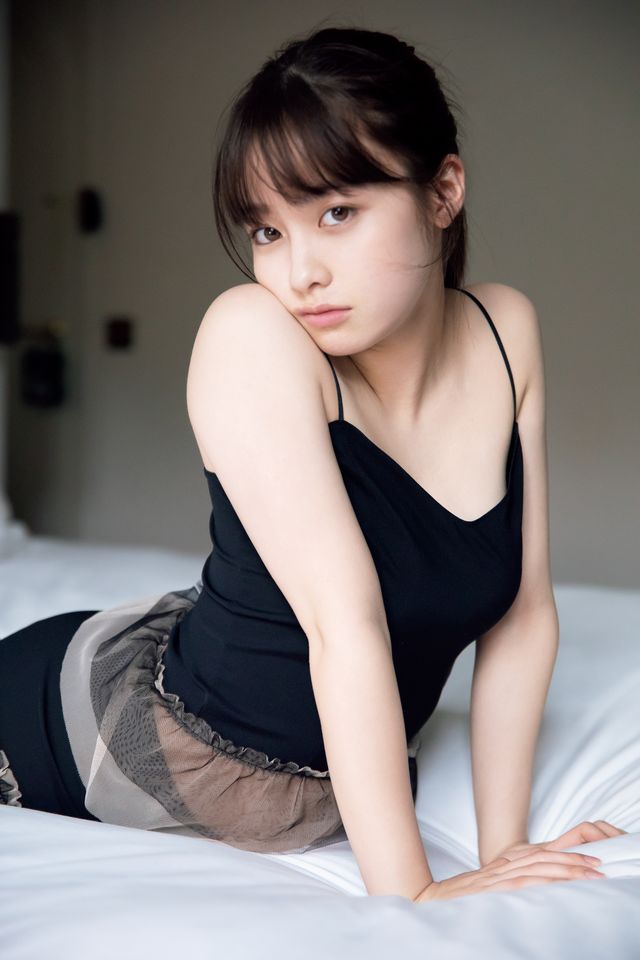 橋本環奈 写真集 NATUREL