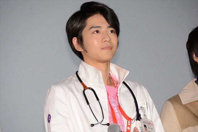 御成役・柳喬之、JK役の土屋シオンも登場！映画『仮面ライダー平成ジェネレーションズ FINAL ビルド＆エグゼイドwithレジェンドライダー』初日舞台あいさつ（5枚目）