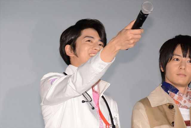 御成役・柳喬之、JK役の土屋シオンも登場！映画『仮面ライダー平成ジェネレーションズ FINAL ビルド＆エグゼイドwithレジェンドライダー』初日舞台あいさつ（11枚目）