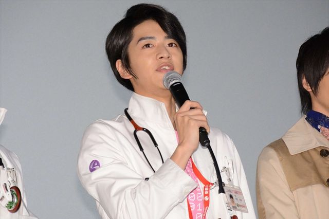 御成役・柳喬之、JK役の土屋シオンも登場！映画『仮面ライダー平成ジェネレーションズ FINAL ビルド＆エグゼイドwithレジェンドライダー』初日舞台あいさつ（12枚目）