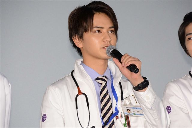 御成役・柳喬之、JK役の土屋シオンも登場！映画『仮面ライダー平成ジェネレーションズ FINAL ビルド＆エグゼイドwithレジェンドライダー』初日舞台あいさつ（13枚目）