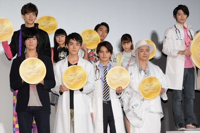 御成役・柳喬之、JK役の土屋シオンも登場！映画『仮面ライダー平成ジェネレーションズ FINAL ビルド＆エグゼイドwithレジェンドライダー』初日舞台あいさつ（31枚目）