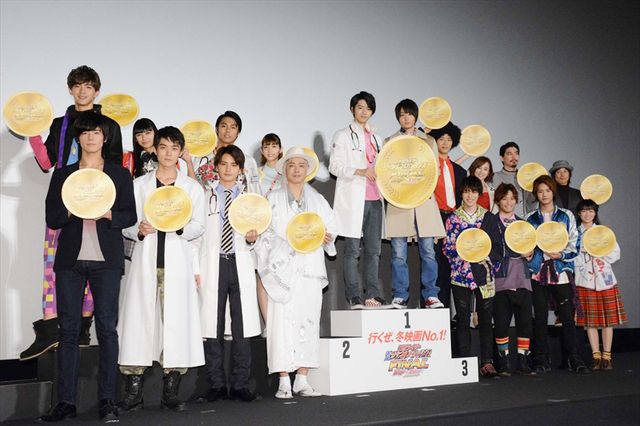 御成役・柳喬之、JK役の土屋シオンも登場！映画『仮面ライダー平成ジェネレーションズ FINAL ビルド＆エグゼイドwithレジェンドライダー』初日舞台あいさつ（37枚目）