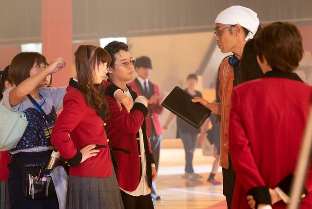 浜辺美波主演『映画　賭ケグルイ』メイキング写真（6枚目）