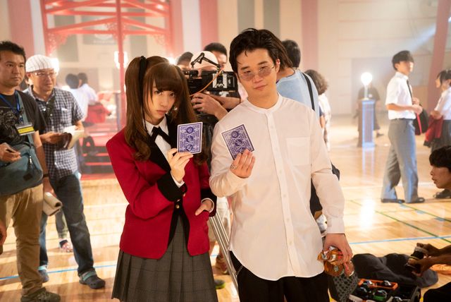 浜辺美波主演『映画　賭ケグルイ』メイキング写真（7枚目）