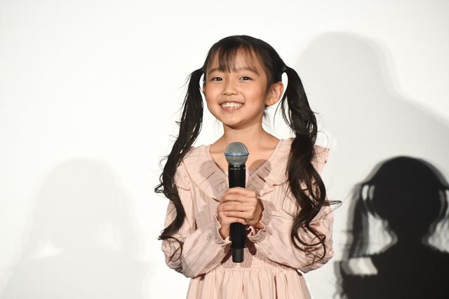 松村北斗、さわやかなほほ笑み！映画『すずめの戸締まり』御礼“お返し申す”舞台あいさつ（15枚目）