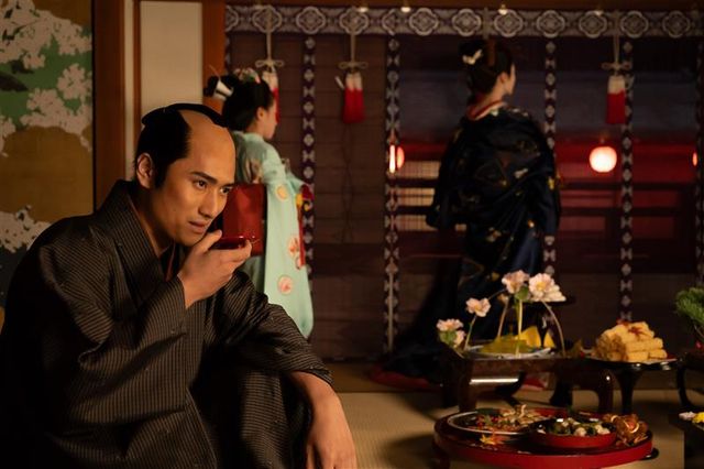 「べらぼう」で大人気！平蔵のカモられた日々…名（珍）場面集（3枚目）