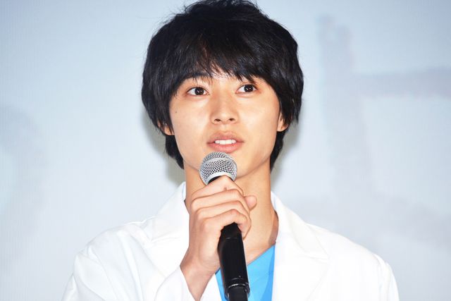 山崎賢人「グッド・ドクター」第1話完成披露試写会・舞台あいさつ：フォトギャラリー