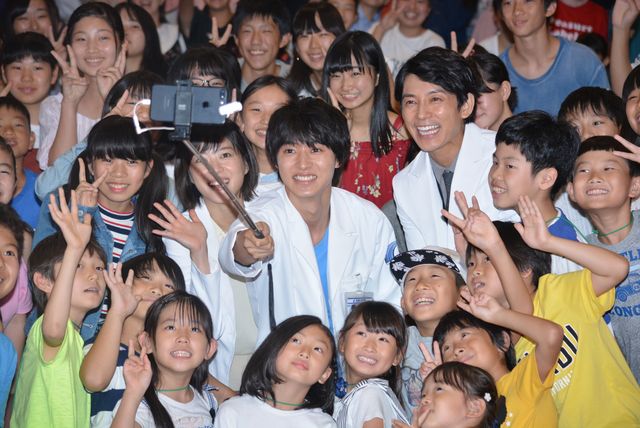 山崎賢人「グッド・ドクター」第1話完成披露試写会・舞台あいさつ（6枚目）