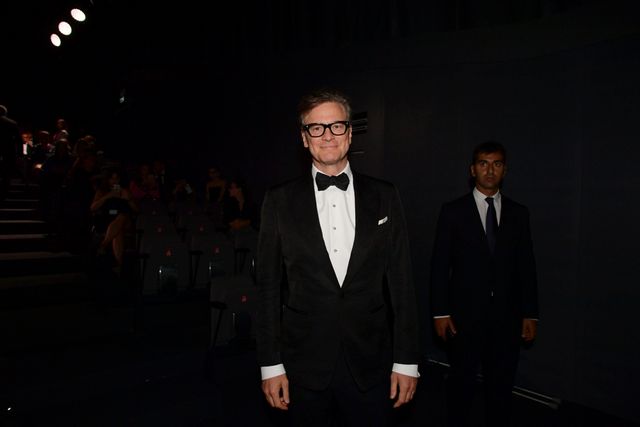 コリン・ファース出現！美人妻と一緒に：フォトギャラリー