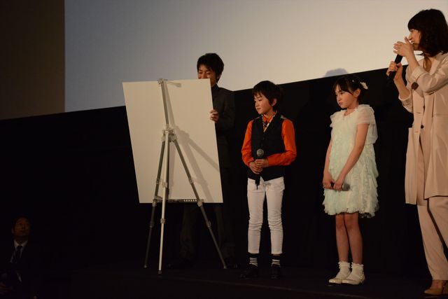 有村架純、藤原竜也の絵は「あまりにも独特」と暴露！“藤原画伯”の画力は？『僕だけがいない街』初日舞台あいさつ【写真ギャラリー】（18枚目）