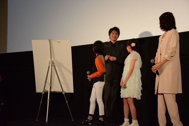 有村架純、藤原竜也の絵は「あまりにも独特」と暴露！“藤原画伯”の画力は？『僕だけがいない街』初日舞台あいさつ【写真ギャラリー】（19枚目）