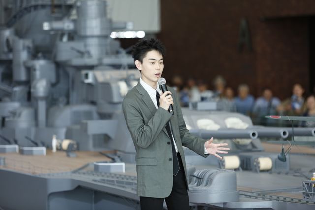 菅田将暉、戦艦大和の資料を見学『アルキメデスの大戦』呉・凱旋イベント（4枚目）