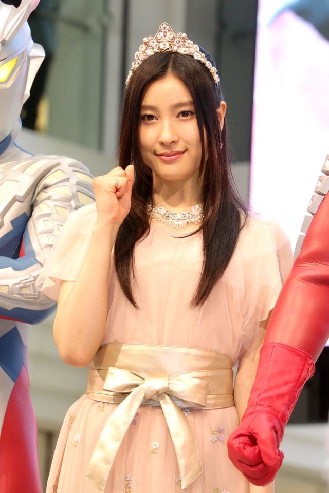 土屋太鳳“少し大人になった”エメラナ姫風で参上！「ウルトラマンフェスティバル2017」イベント（4枚目）