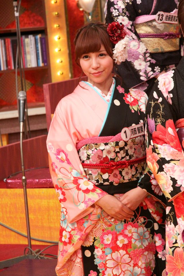 「AKB48 vs 芸能人ファミリー48 vs おネエ48 気になるアノ人たちの裏側（秘）生態調査SP」収録ギャラリー（9枚目）