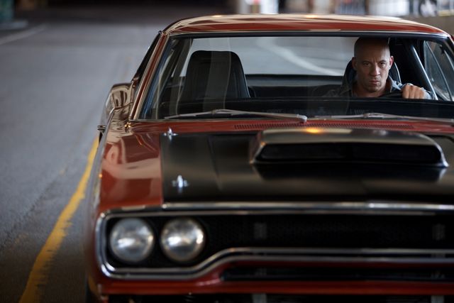 【11枚】40歳の若さで亡くなったポール・ウォーカーさん　『ワイルド・スピード SKY MISSION』場面写真（10枚目）