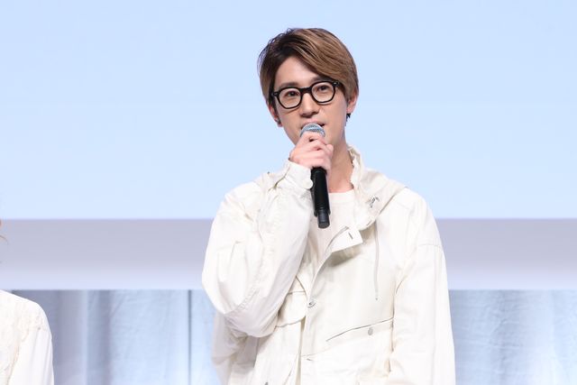 白コーデの江口拓也×種崎敦美×松田健一郎が生アフレコ！400人のファンを前にド緊張（3枚目）