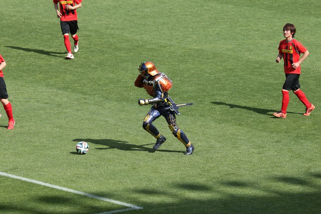 ゴン中山、劇場版『仮面ライダー鎧武』に出演！フォトギャラリー（4枚目）