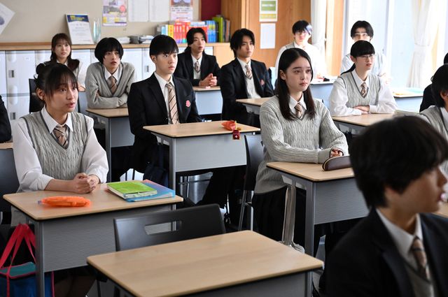 椎葉の処分撤回を…署名活動する生徒たち「御上先生」第7話場面写真【ネタバレあり】（23枚目）