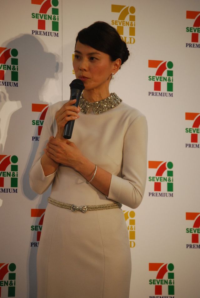 江角マキコ出席！「セブンプレミアム」新CM記者発表会フォトギャラリー（3枚目）