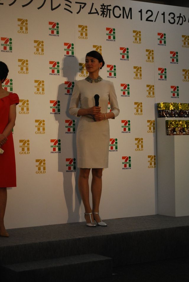 江角マキコ出席！「セブンプレミアム」新CM記者発表会フォトギャラリー（4枚目）