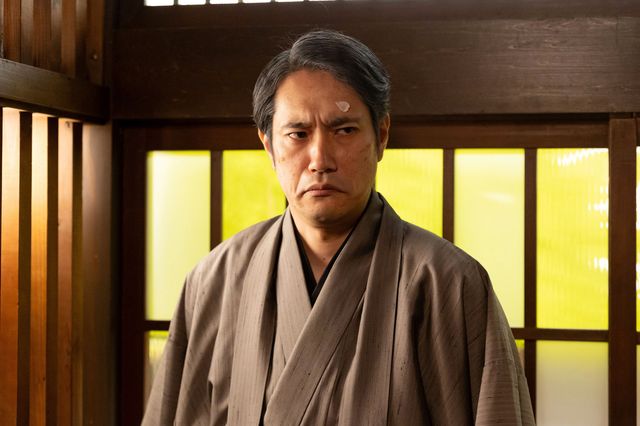 優未（川床明日香）と寅子（伊藤沙莉）が抱き合って…最終週「虎に翼」第129回（2枚目）