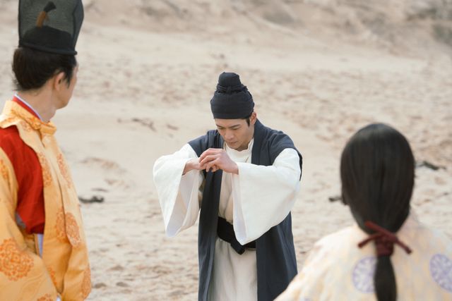 宣孝が周明に嫉妬のまなざし…「光る君へ」第23回場面写真（5枚目）