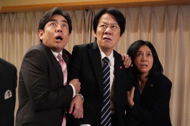 トリオ・ザ・捜一、まさかの料理人コスプレ！「相棒 season24」元日スペシャル場面写真（11枚目）