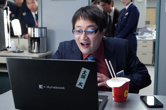 トリオ・ザ・捜一、まさかの料理人コスプレ！「相棒 season24」元日スペシャル場面写真（13枚目）