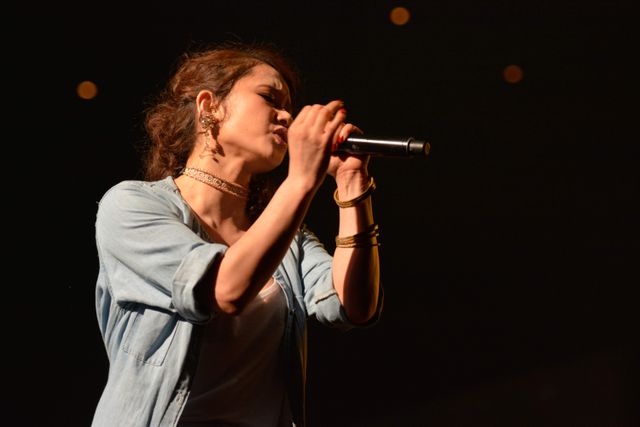 三浦春馬がタモリに！大先輩の岸谷＆寺脇とモノマネ披露！「Act Against AIDS 2015」写真ギャラリー（13枚目）