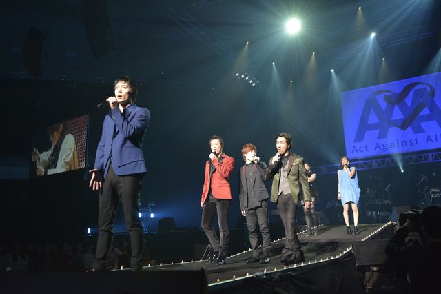 三浦春馬がタモリに！大先輩の岸谷＆寺脇とモノマネ披露！「Act Against AIDS 2015」写真ギャラリー（23枚目）