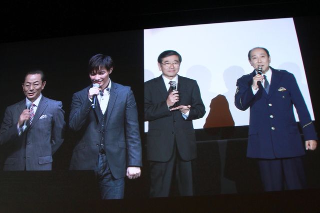 「相棒」水谷豊＆成宮寛貴にファン熱狂！　フォトギャラリー（12枚目）