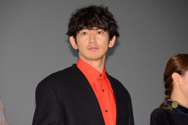 ガッキー、瑛太にケーキをあーん！（8枚目）