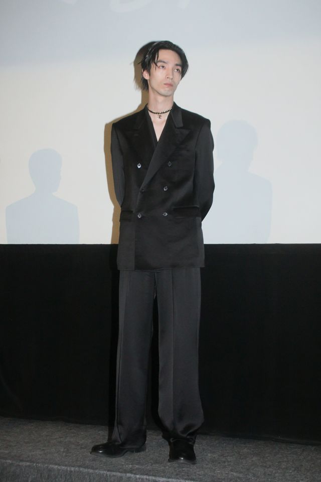 美しすぎる伊藤万理華！清水尋也、高杉真宙と『オアシス』完成披露に登壇（3枚目）