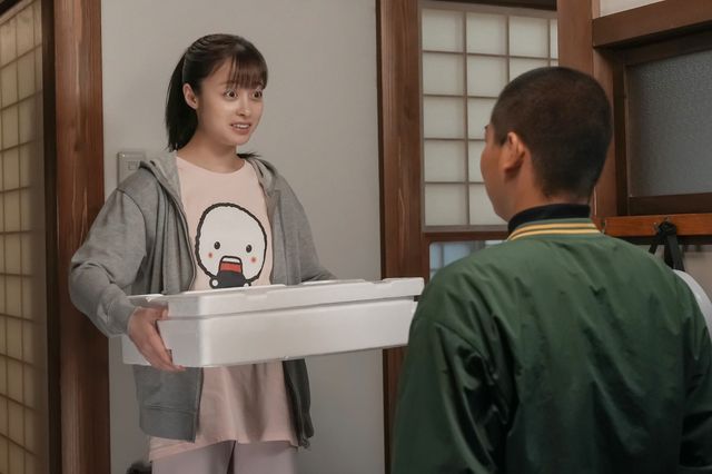 ジャージ姿の結（橋本環奈）が風見（松本怜生）を見つめて…朝ドラ「おむすび」第8回（4枚目）