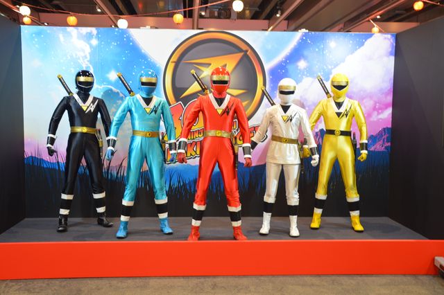 ガッチャードデイブレイク＆ギラの玉座が展示決定！「Ｗヒーロー夏祭り2024」ゲネプロ会場の様子（10枚目）