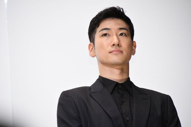 松坂桃李、鈴木亮平、西野七瀬、音尾琢真ら登壇！『孤狼の血 LEVEL2』公開記念舞台あいさつ（16枚目）