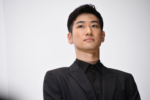 松坂桃李、鈴木亮平、西野七瀬、音尾琢真ら登壇！『孤狼の血 LEVEL2』公開記念舞台あいさつ（17枚目）