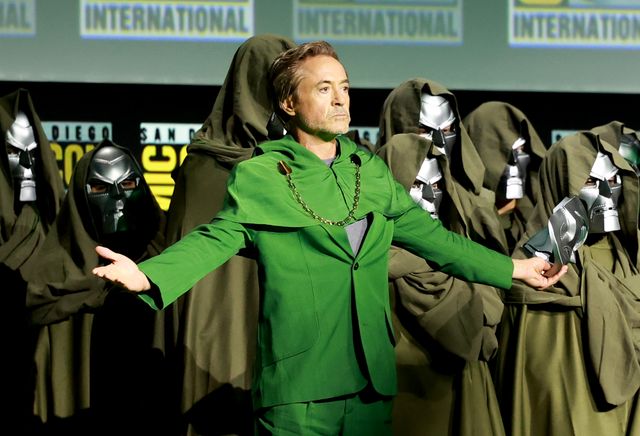 『アベンジャーズ5』ロバート・ダウニー・JrがMCU復帰!ドクター・ドゥーム役発表の瞬間